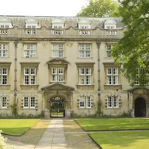 3* Otel Christ's College
